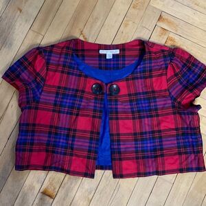 Xhileration cropped plaid short sleeve jacket, size XL.